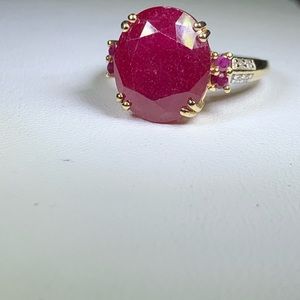 14k Gold Ring 8.12 ct Burmese Ruby Diamonds - 8.25